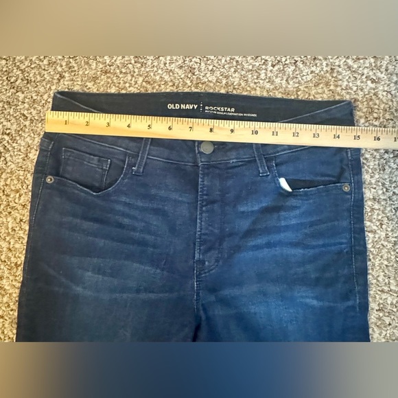Old Navy Rockstar Super-stretch Jeans - Picture 7 of 11